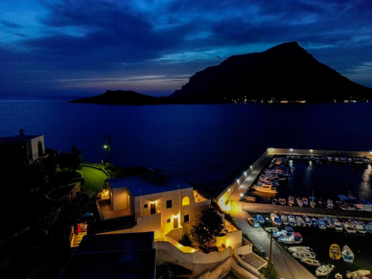Pelagos Seafront Accommodation - George Myrties Exterior foto
