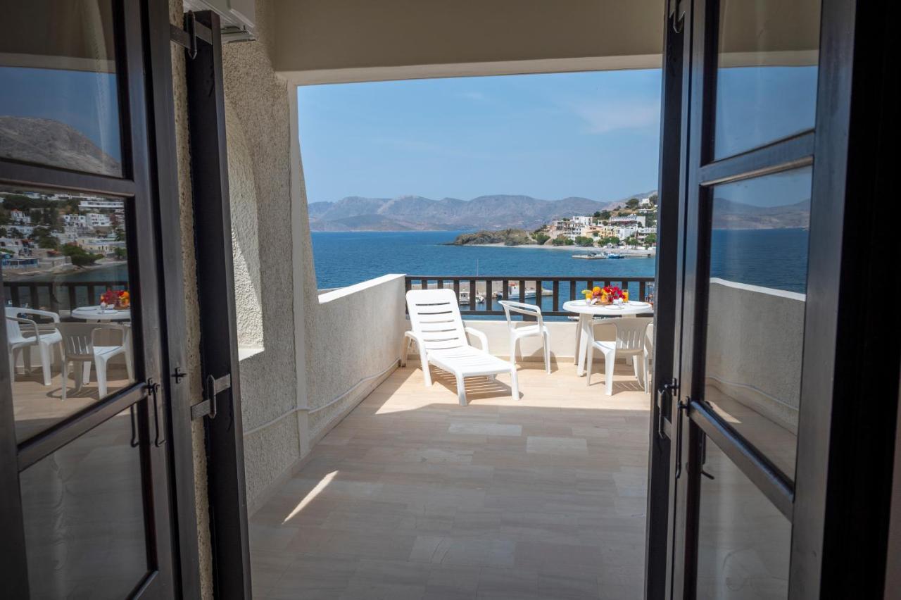 Pelagos Seafront Accommodation - George Myrties Exterior foto